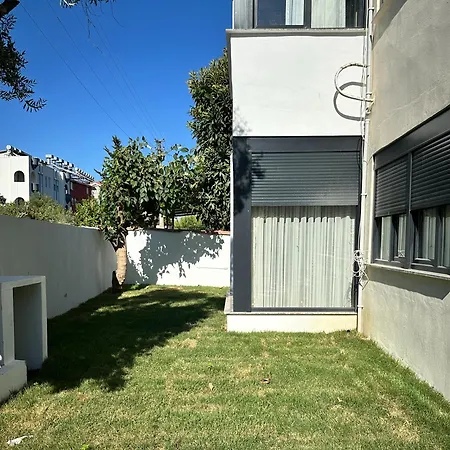 Leos Apartments 3 With Balcony * Side
